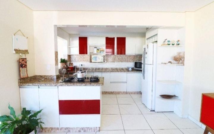 Praia Com Conforto Гуаратуба Экстерьер фото